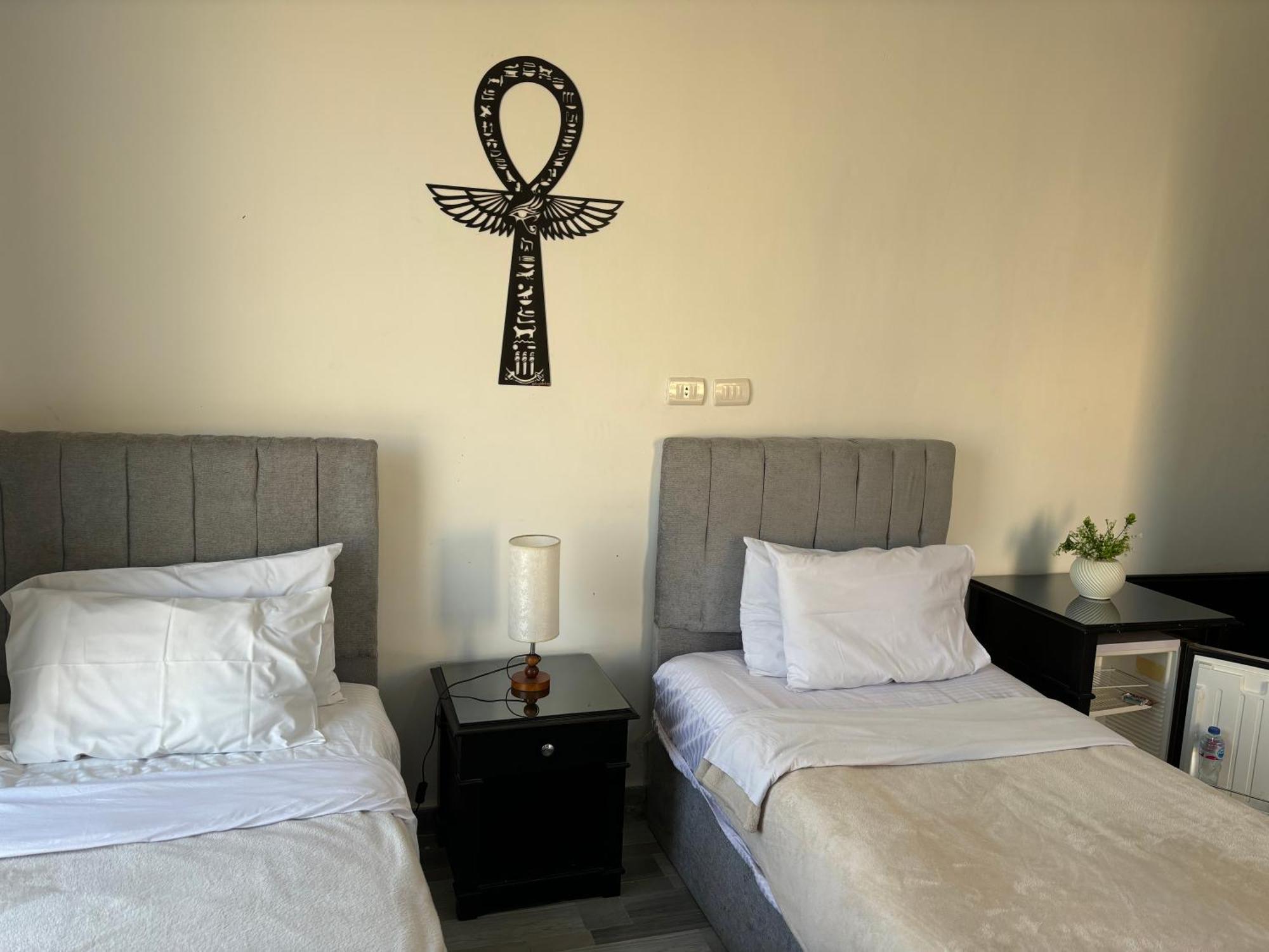K Boutique Hotel Medspa-Pyramids & Grand Egyptian Museum Ghatati Kültér fotó