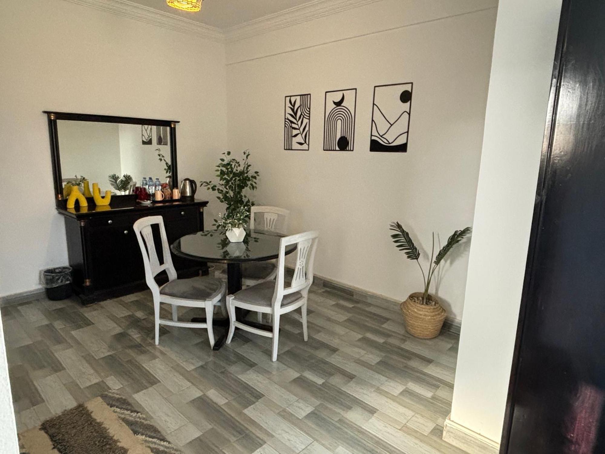 K Boutique Hotel Medspa-Pyramids & Grand Egyptian Museum Ghatati Kültér fotó